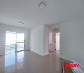 Apartamento no Bairro Campinas em São José com 2 Dormitórios (1 suíte) e 114.16 m² - 105339