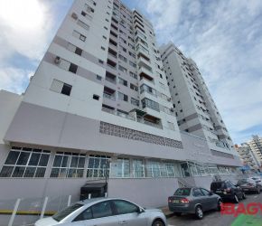 Apartamento no Bairro Campinas em São José com 3 Dormitórios (1 suíte) e 84.41 m² - 112616