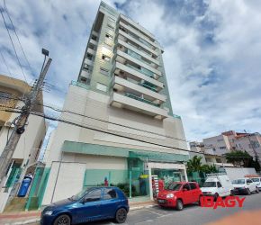 Apartamento no Bairro Campinas em São José com 3 Dormitórios (1 suíte) e 96.75 m² - 105334
