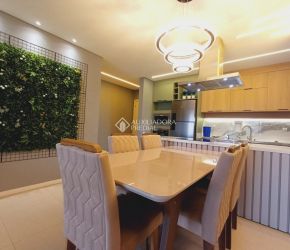 Apartamento no Bairro Centro em São José com 2 Dormitórios (2 suítes) - 707566