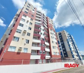 Apartamento no Bairro Ipiranga em São José com 2 Dormitórios (1 suíte) e 61.8 m² - 104335