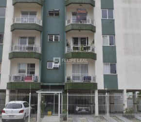 Apartamento no Bairro Kobrasol I em São José com 3 Dormitórios e 81 m² - 20625