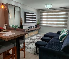 Apartamento no Bairro Kobrasol I em São José com 3 Dormitórios - 447776