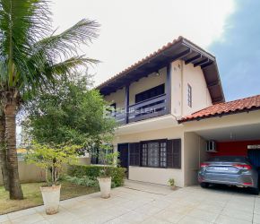 Casa no Bairro Barreiros em São José com 5 Dormitórios (1 suíte) e 231 m² - 20762