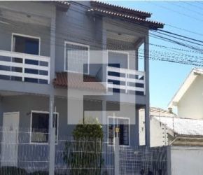 Casa no Bairro Ipiranga em São José com 4 Dormitórios (1 suíte) e 198 m² - 4367