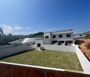 Casa no Bairro Sertão do Maruim em São José com 3 Dormitórios (3 suítes) - 468123