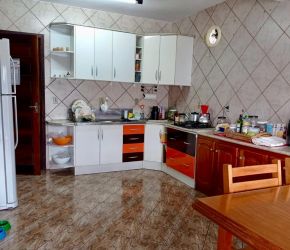 Casa no Bairro Capitais em Timbó com 4 Dormitórios e 275 m² - 3474