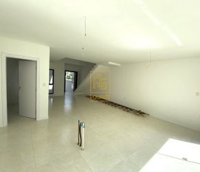Casa no Bairro Capitais em Timbó com 3 Dormitórios (1 suíte) e 164 m² - P151085