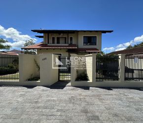 Casa no Bairro Nações em Timbó com 3 Dormitórios (1 suíte) e 240 m² - LR352
