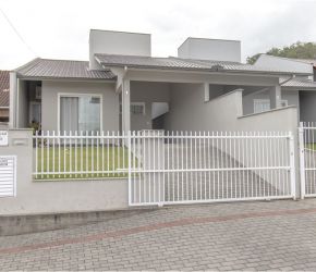 Casa no Bairro Vila Germer em Timbó com 3 Dormitórios (1 suíte) e 99.53 m² - 590211007-67