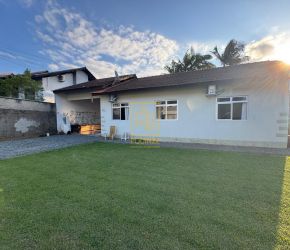 Casa no Bairro Vila Germer em Timbó com 3 Dormitórios e 450 m² - P152173