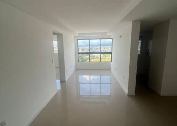 Apartamento no Bairro Centro em Balneário Camboriú com 3 Dormitórios (1 suíte) e 77 m² - 277492