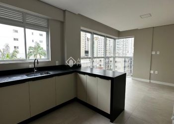 Apartamento no Bairro Centro em Balneário Camboriú com 2 Dormitórios (2 suítes) - 353862