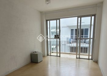 Apartamento no Bairro Centro em Balneário Camboriú com 2 Dormitórios - 466572
