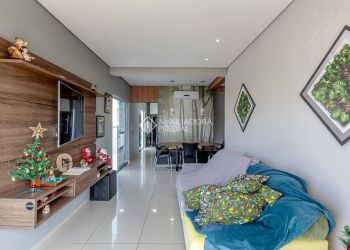 Apartamento no Bairro Centro em Balneário Camboriú com 3 Dormitórios (1 suíte) - 392355