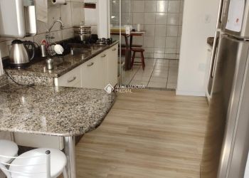 Apartamento no Bairro Centro em Balneário Camboriú com 3 Dormitórios (2 suítes) - 387119