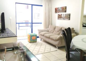 Apartamento no Bairro Centro em Balneário Camboriú com 2 Dormitórios (1 suíte) - 474523