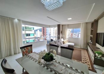 Apartamento no Bairro Centro em Balneário Camboriú com 3 Dormitórios (3 suítes) - 474514