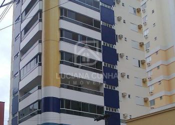 Apartamento no Bairro Centro em Balneário Camboriú com 3 Dormitórios (1 suíte) e 120 m² - 315