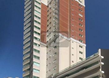 Apartamento no Bairro Centro em Balneário Camboriú com 3 Dormitórios (3 suítes) e 168 m² - 536