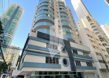Apartamento no Bairro Pioneiros em Balneário Camboriú com 3 Dormitórios (3 suítes) e 171 m² - 4012