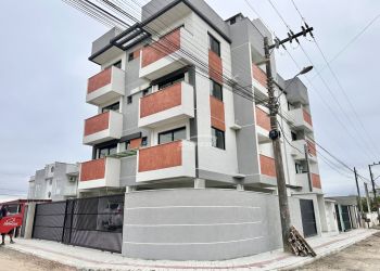 Apartamento no Bairro Itacolomi em Balneário Piçarras com 2 Dormitórios (1 suíte) e 50 m² - 35714950