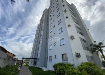 Apartamento no Bairro Itacolomi em Balneário Piçarras com 2 Dormitórios e 54 m² - 35710938