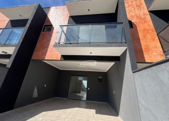 Casa no Bairro Itacolomi em Balneário Piçarras com 3 Dormitórios (3 suítes) e 96 m² - 35717748