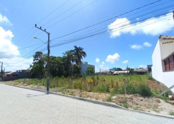 Terreno no Bairro Itacolomi em Balneário Piçarras com 500 m² - 2288
