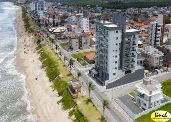 Apartamento no Bairro Tabuleiro em Barra Velha com 4 Dormitórios (4 suítes) e 186.49 m² - BU54013V