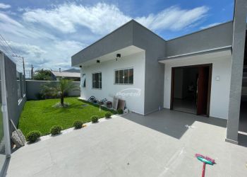 Casa no Bairro Centro em Barra Velha com 3 Dormitórios (1 suíte) e 153 m² - 35716493