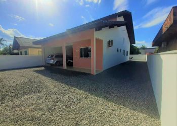Casa no Bairro Itajuba em Barra Velha com 3 Dormitórios (1 suíte) e 150 m² - 70212425