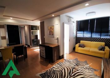 Apartamento no Bairro Centro em Blumenau com 1 Dormitórios (1 suíte) e 56 m² - 1332841