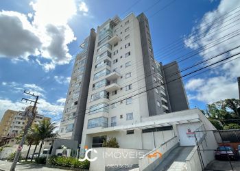 Apartamento no Bairro Fortaleza em Blumenau com 2 Dormitórios (2 suítes) e 93 m² - AP0071