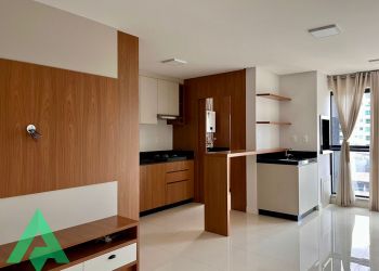 Apartamento no Bairro Itoupava Seca em Blumenau com 2 Dormitórios (2 suítes) e 75 m² - 1336012