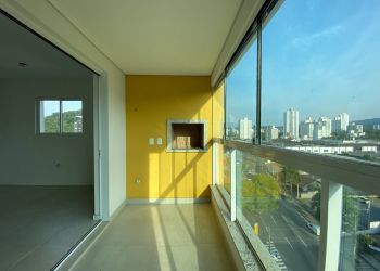 Apartamento no Bairro Itoupava Seca em Blumenau com 2 Dormitórios (2 suítes) e 104 m² - AP2178