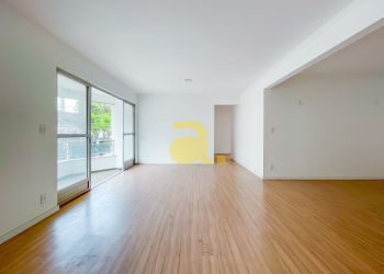 Apartamento no Bairro Jardim Blumenau em Blumenau com 3 Dormitórios (1 suíte) e 147.78 m² - 6005500