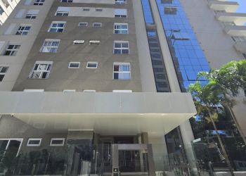 Apartamento no Bairro Ponta Aguda em Blumenau com 4 Dormitórios (4 suítes) e 300 m² - 6311877