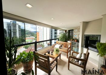 Apartamento no Bairro Ponta Aguda em Blumenau com 3 Dormitórios (3 suítes) e 234.08 m² - 6311867