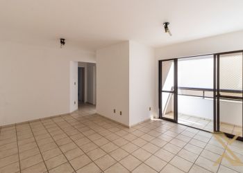 Apartamento no Bairro Velha em Blumenau com 3 Dormitórios (1 suíte) e 82 m² - 3318786