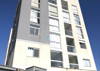 Apartamento no Bairro Velha em Blumenau com 3 Dormitórios (2 suítes) e 105 m² - AP335