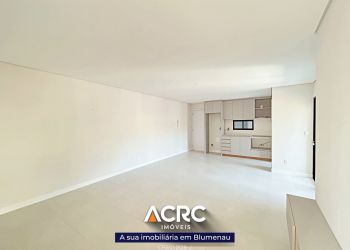 Apartamento no Bairro Velha em Blumenau com 2 Dormitórios (2 suítes) e 81 m² - AP07753L