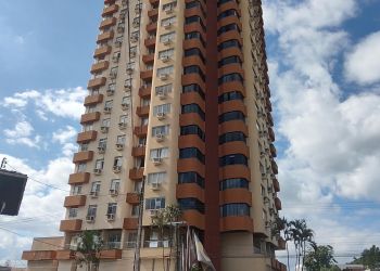 Apartamento no Bairro Velha em Blumenau com 3 Dormitórios (1 suíte) - CP-0001