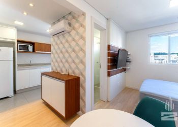 Apartamento no Bairro Velha em Blumenau com 1 Dormitórios e 30 m² - AP6815