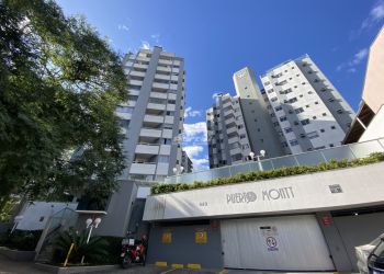 Apartamento no Bairro Victor Konder em Blumenau com 3 Dormitórios (1 suíte) e 140 m² - 35713722