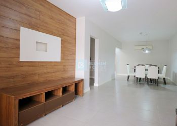 Apartamento no Bairro Victor Konder em Blumenau com 3 Dormitórios (1 suíte) e 144.93 m² - 4191497