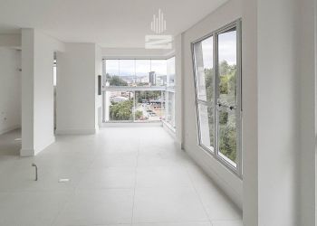 Apartamento no Bairro Vila Nova em Blumenau com 3 Dormitórios (3 suítes) e 112 m² - 5445