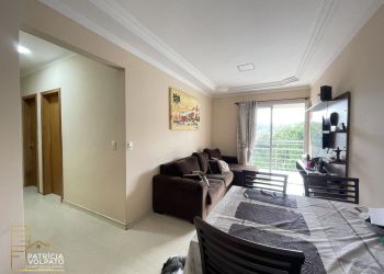 Apartamento no Bairro Vila Nova em Blumenau com 3 Dormitórios (1 suíte) e 80 m² - 150