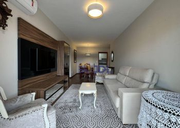 Apartamento no Bairro Vila Nova em Blumenau com 2 Dormitórios (1 suíte) e 81 m² - AP1638