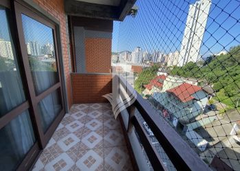 Apartamento no Bairro Vila Nova em Blumenau com 3 Dormitórios (1 suíte) e 135 m² - 1705-L